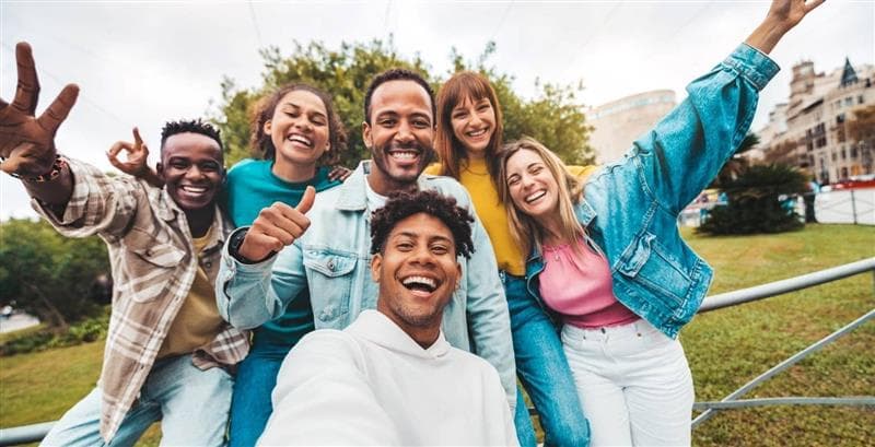 Is Composite Bonding Possible on Just Two Teeth?