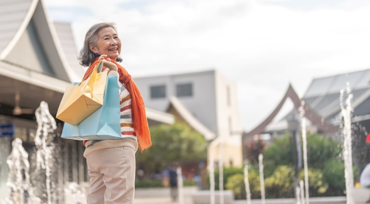 Why We Use Manual Impressions for Precise Implant Restoration Planning