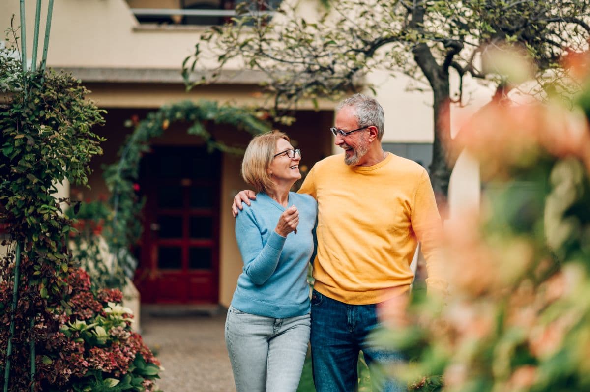The 'One-Tooth' Rule: Why Implants Protect Your Healthy Teeth