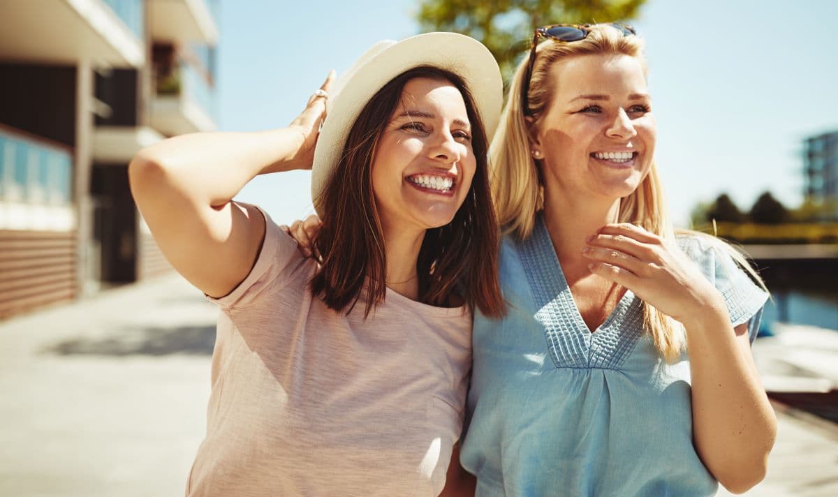 Can composite bonding fix transparent tooth edges?