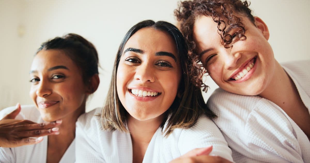 How Does Dental Bonding Compare to Waiting and Monitoring a Minor Chip?